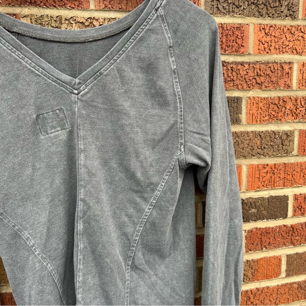 Ugg Washed Gray V Back Pullover Sweatshirt - image 5
